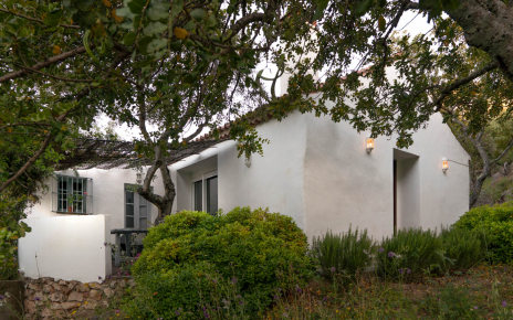 Tu entorno es muy rural pero puedes caminar hasta el pueblo